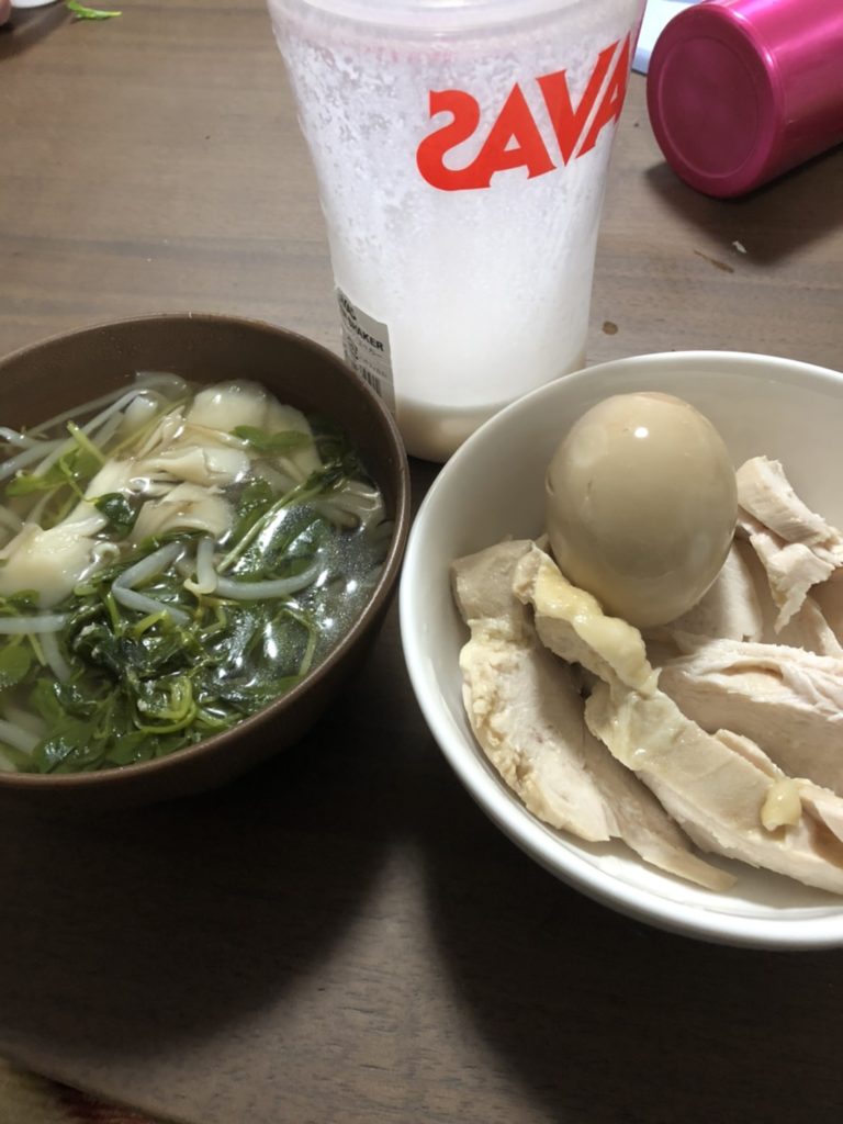 ある日の夕ご飯 スープと卵プロテイン